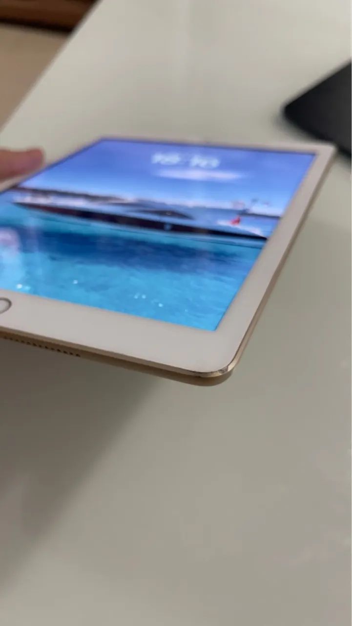 iPad 5 Wi-Fi 32GB Dourado. - Foto 2