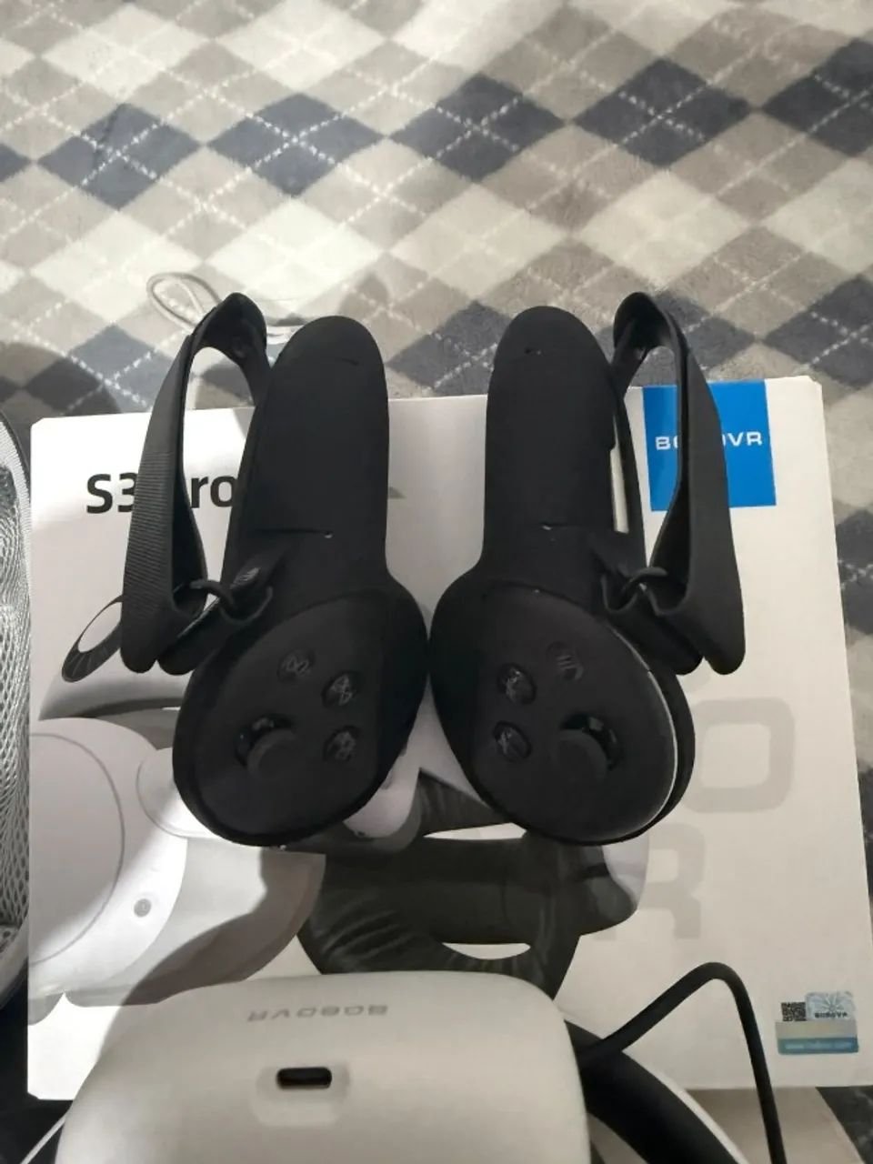 Meta Quest 3 128Gb + Bobo VR S3 Pro + Case para Headset + Capa de