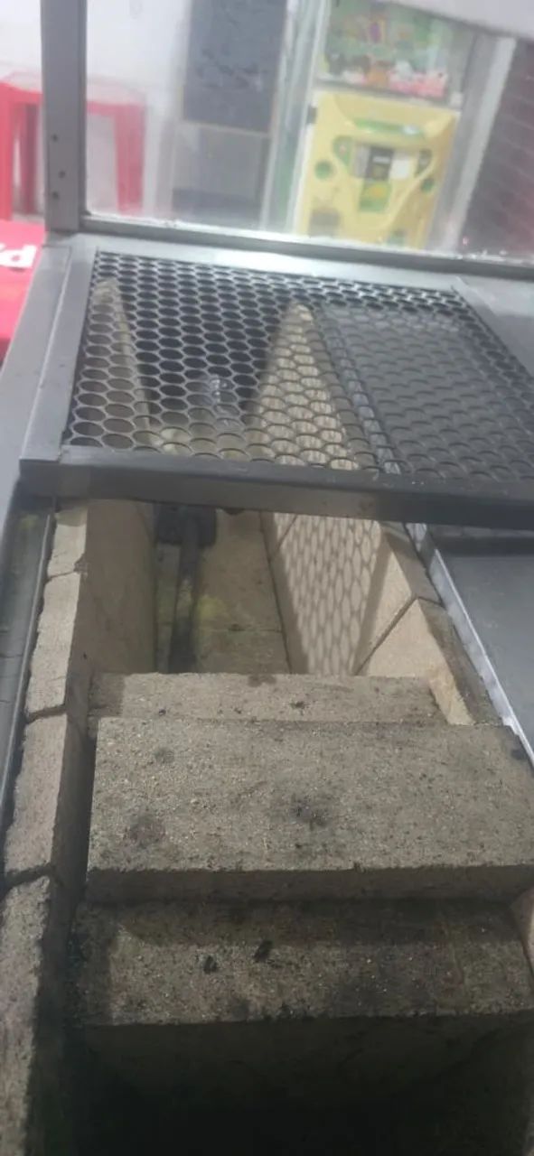 Reboque top todo no alumínio com churrasqueira e compartimento! - Foto 3