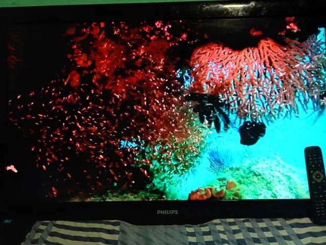 Philips 40 polegadas LCD Full HD Modelo:40PFL3605D/78 altura:24cm, largura:39cm - Foto 2