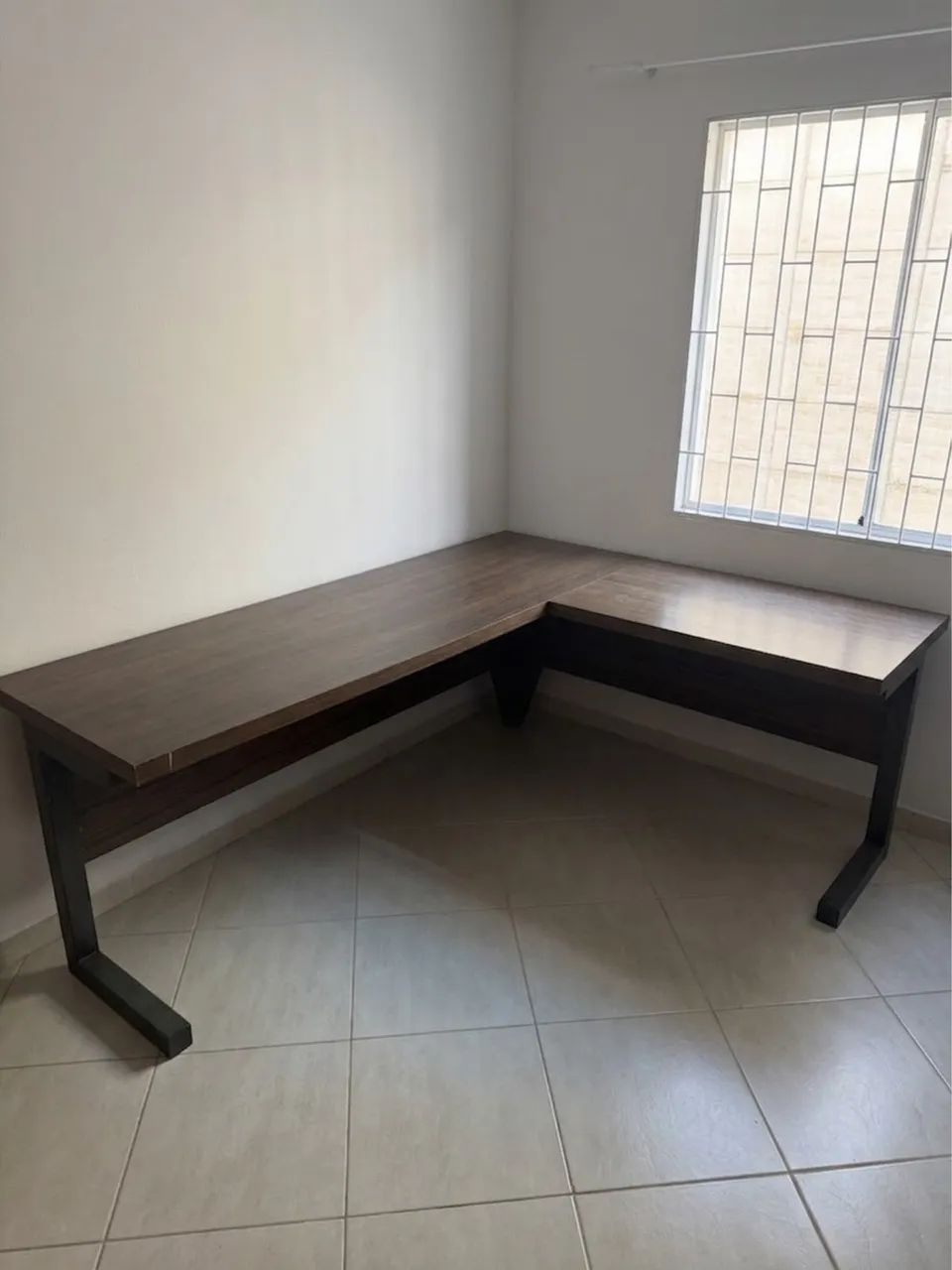 Mesa de Escritório 