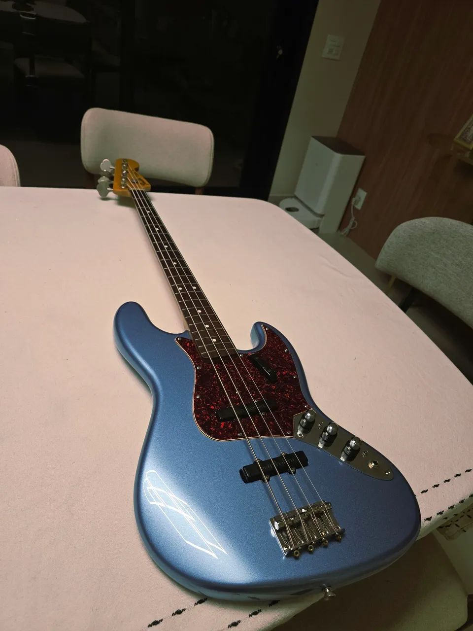 Fender Jazz Bass reissue 62