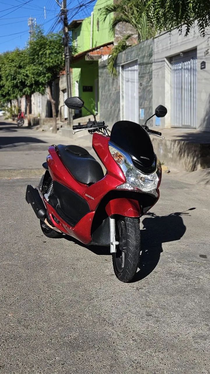 PCX 2014 Automático. Seminova baixa kilometragem 