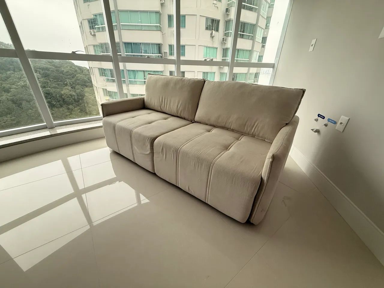 Sofá-Cama Retrátil - Linho Off White