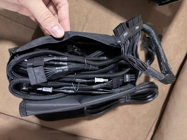 Fonte EVGA 1000w full modular 80+gold - Foto 4