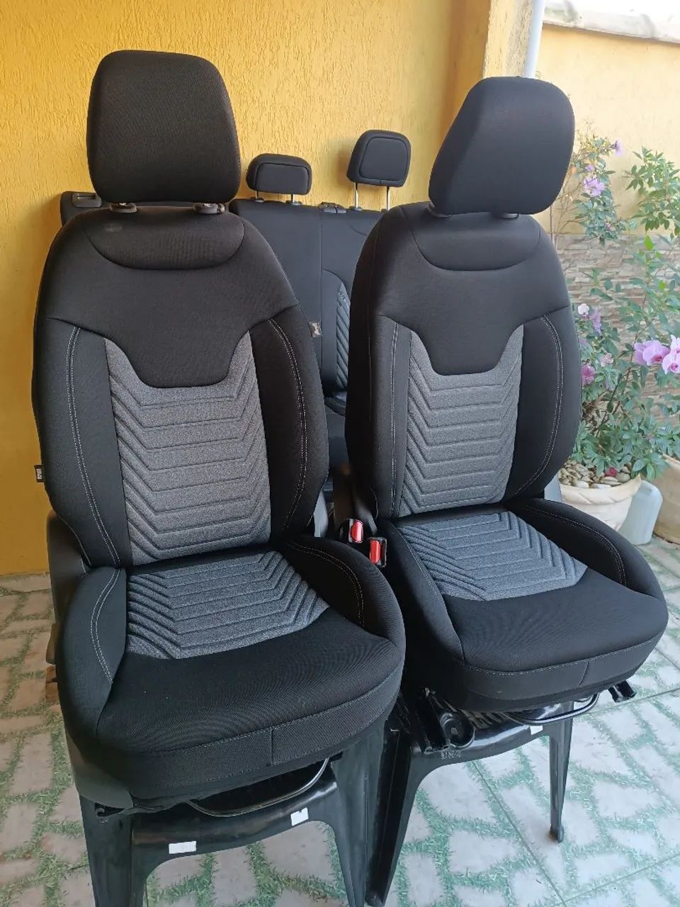 Jogo de Bancos Jeep Renegade  - Foto 3