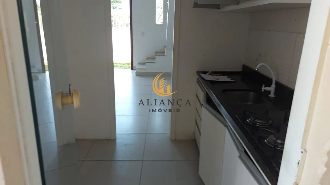 Sobrado com 3 dormitórios e quintal na Nova Palhoça - Foto 3