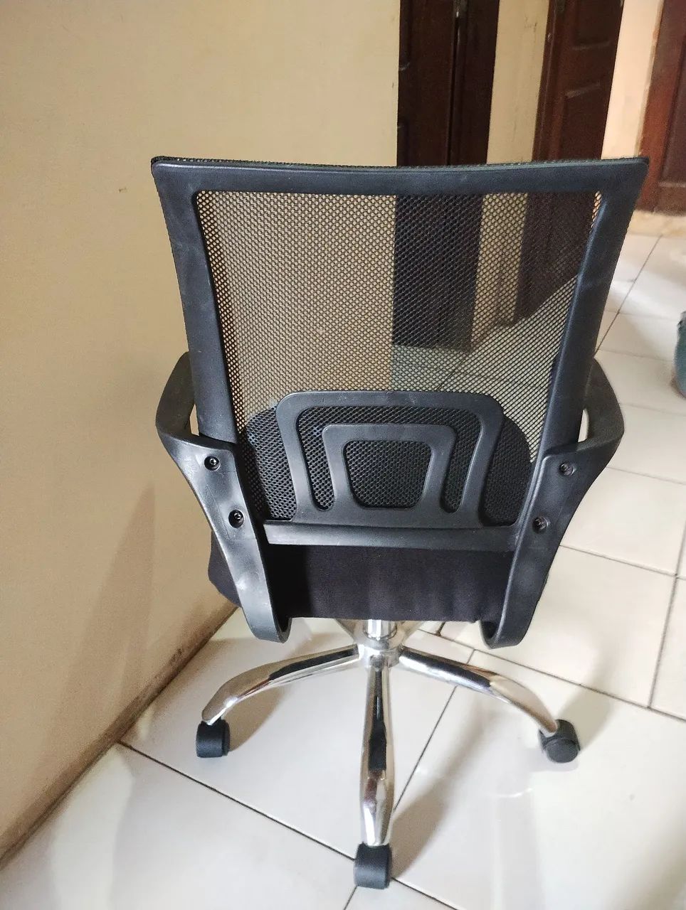 Cadeira giratória escritório  - Foto 2