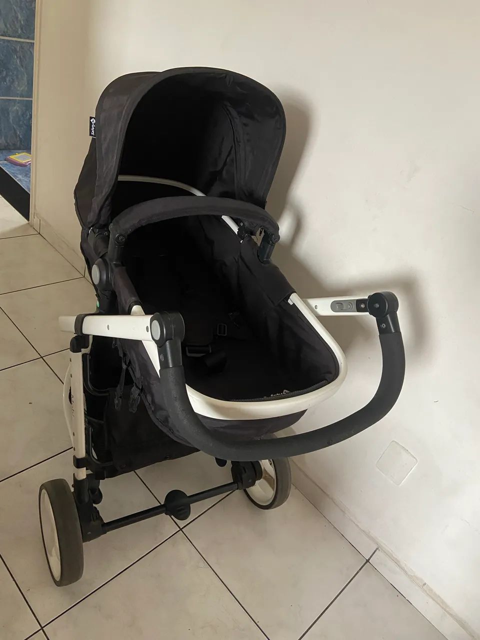 Carrinho e bebê conforto Safety Mobi - Foto 2
