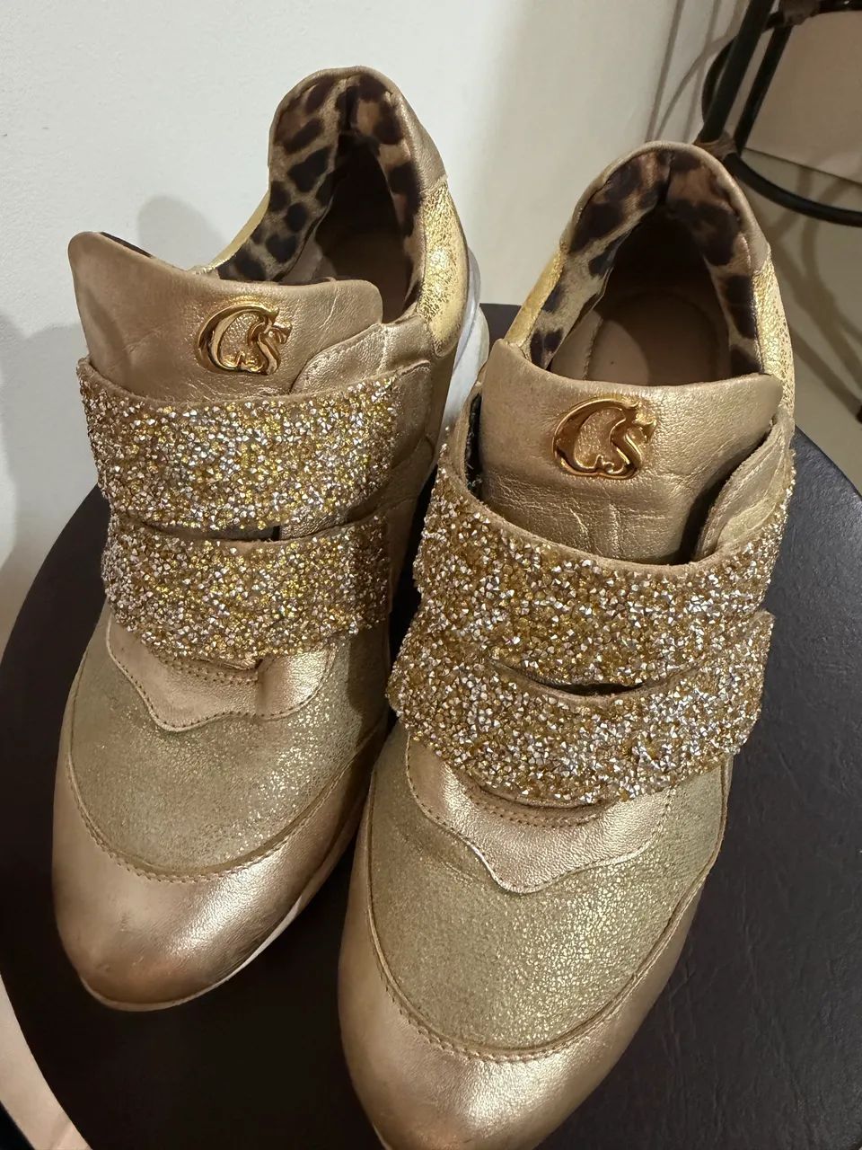tênis carmen steffens dourado 36 - Foto 2