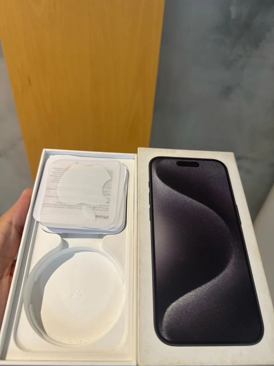 Caixa de iPhone 15 Pro 128GB Preto  - Foto 2