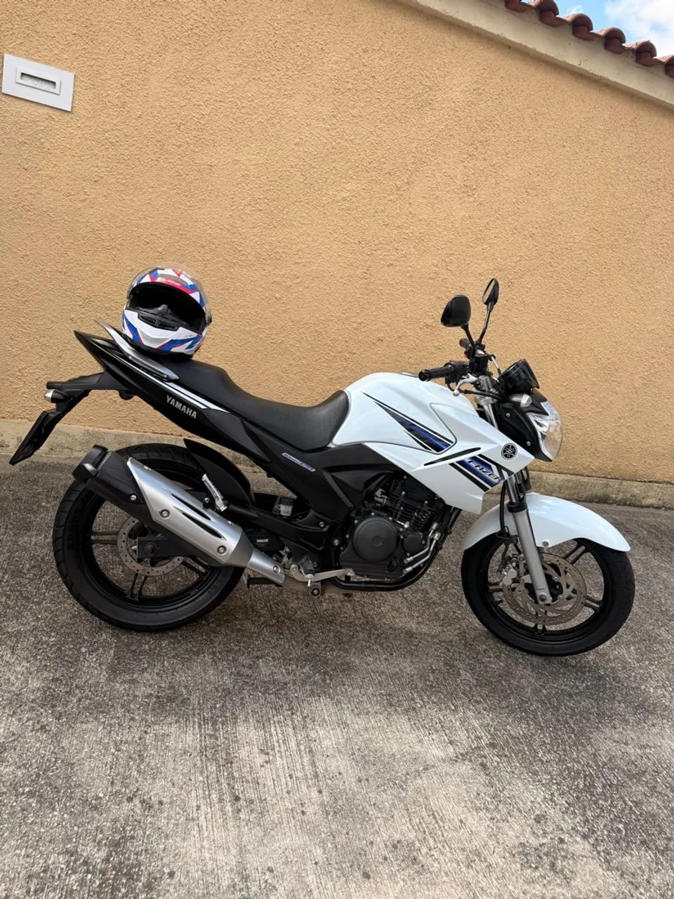 Fazer 250