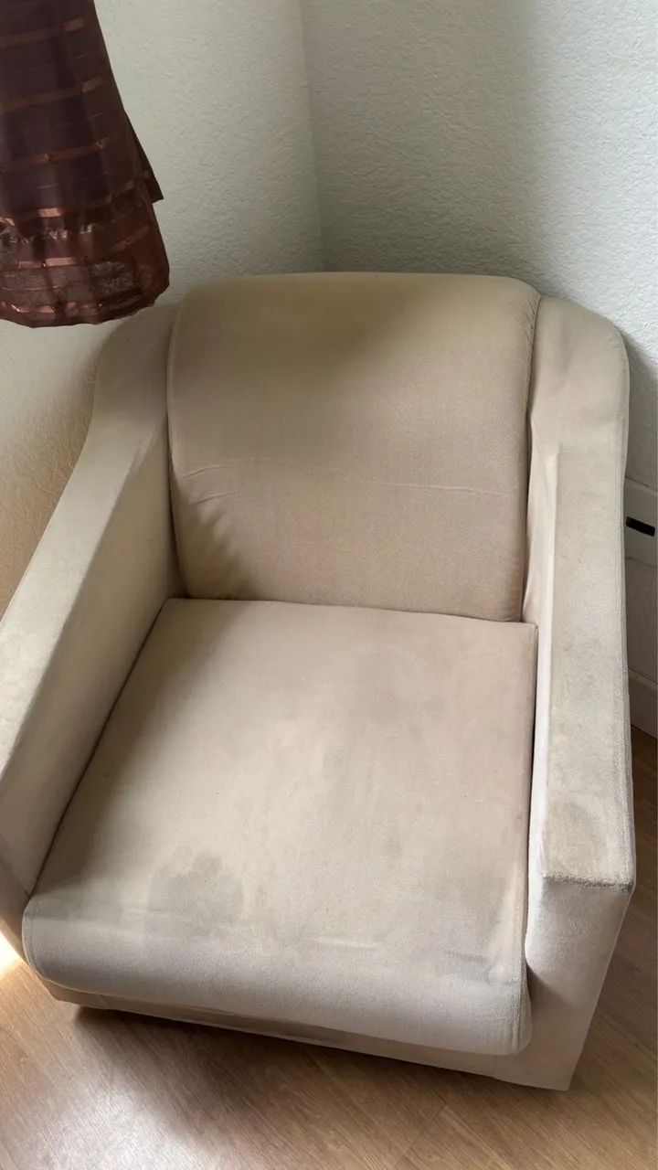 Vende-se 2 poltronas bege. - Foto 2