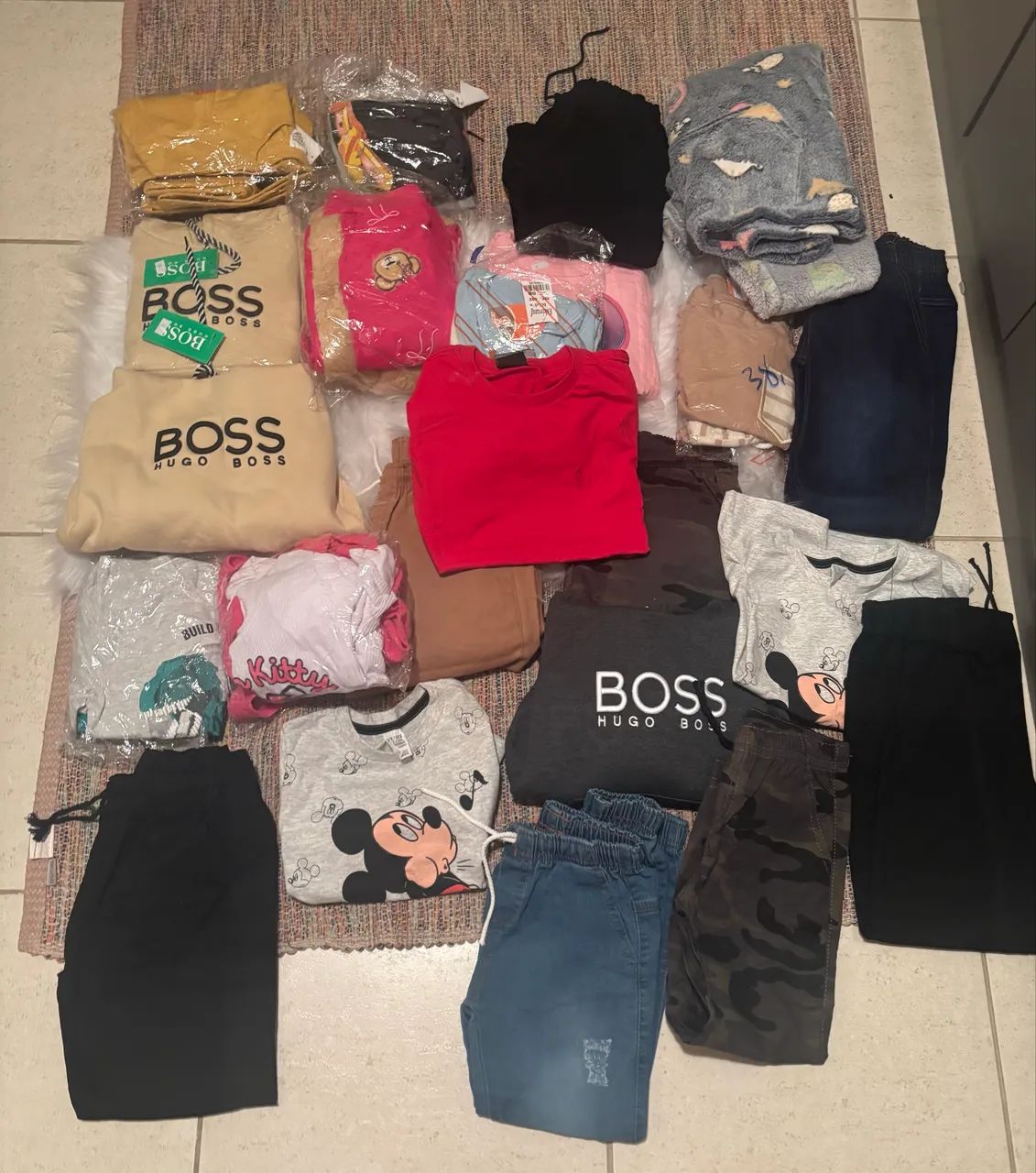 Lote de roupas infantis novas