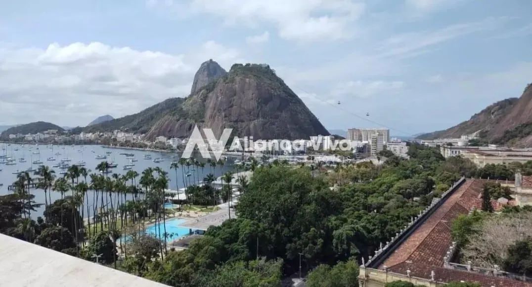 Botafogo | Cobertura 2 quartos, sendo 1 suite