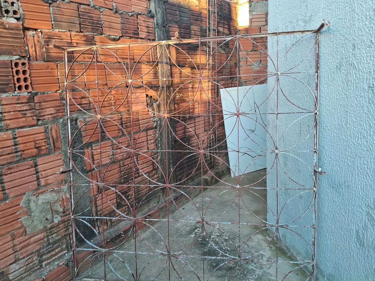 GRADES DE FERRO