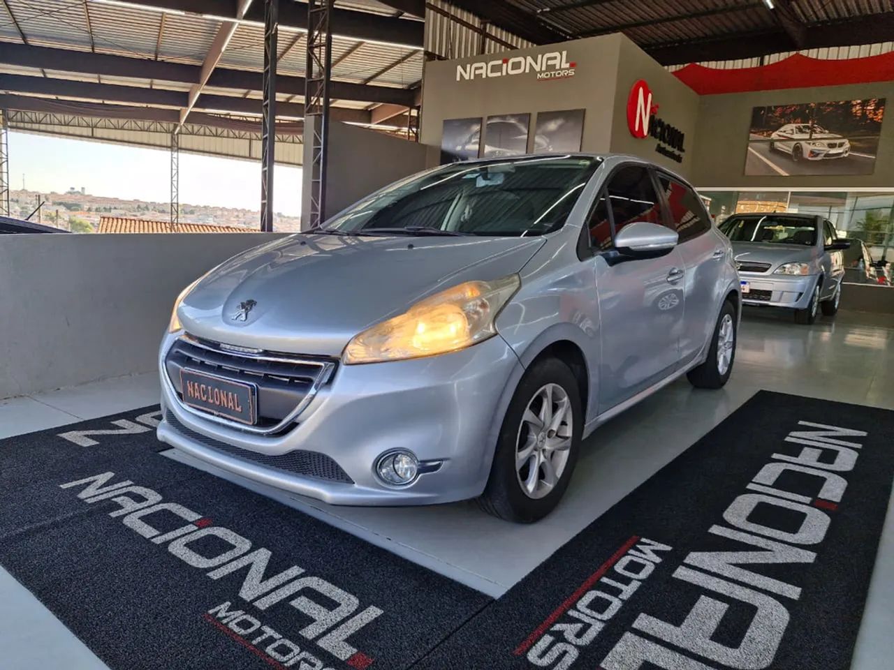 Peugeot 208 Active/active Pack 1.5 Flex 8V 5P 2014 - Foto 3
