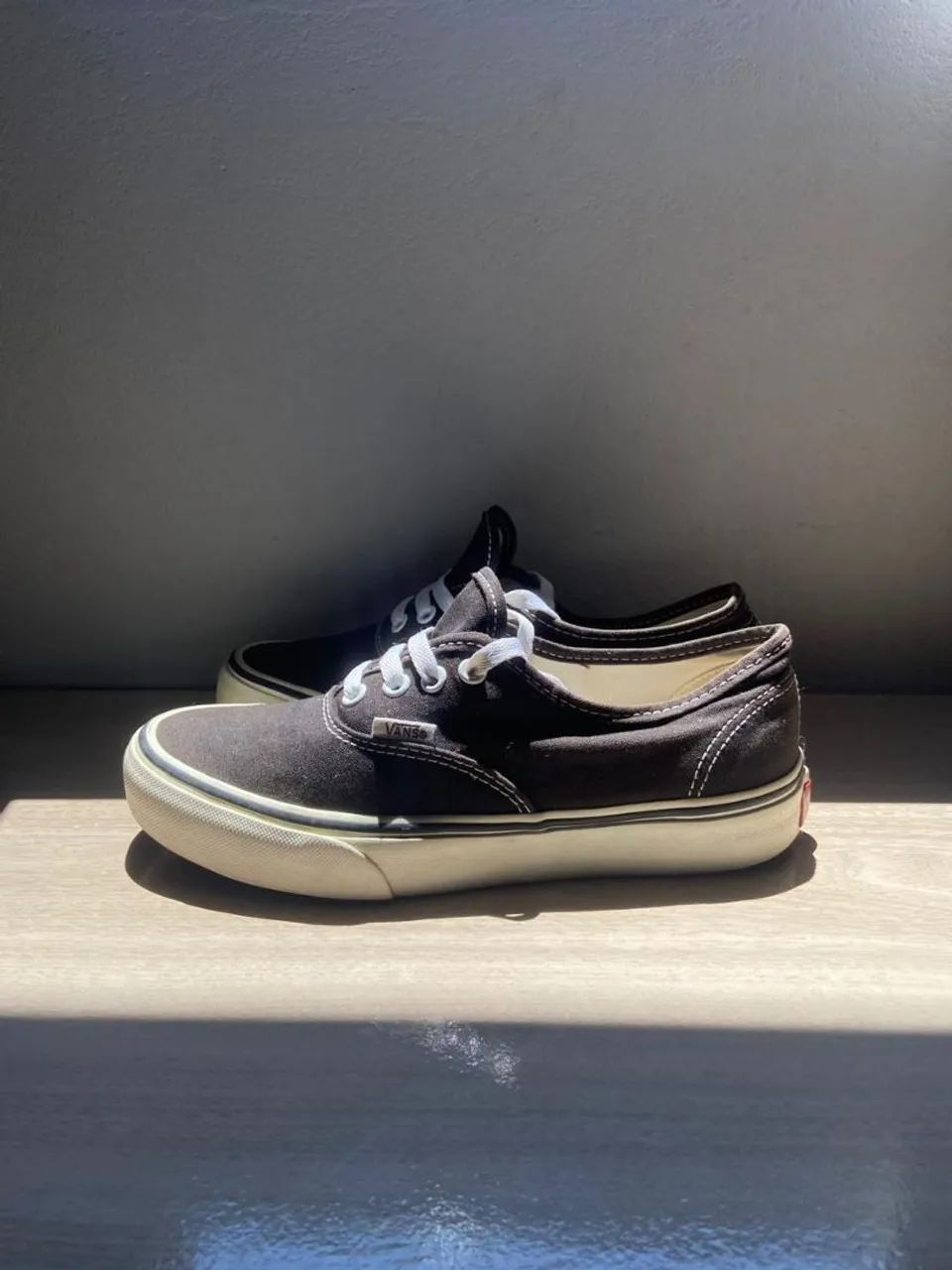 Tênis Feminino VANS Authentic Original Usado - Excelente - Foto 4