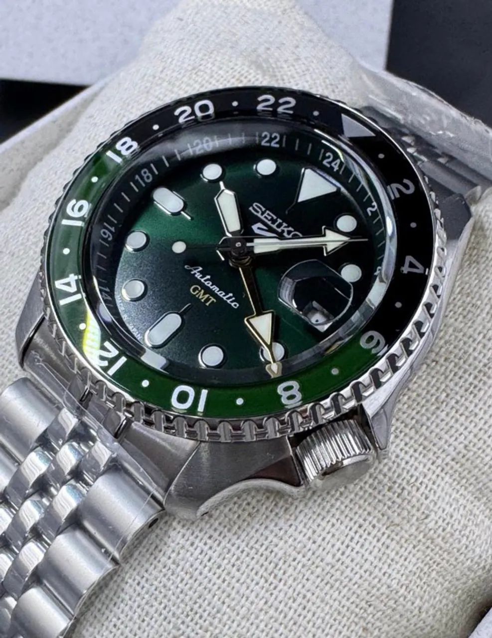 Relógio Seiko 5 Sport GMT verde Sprite