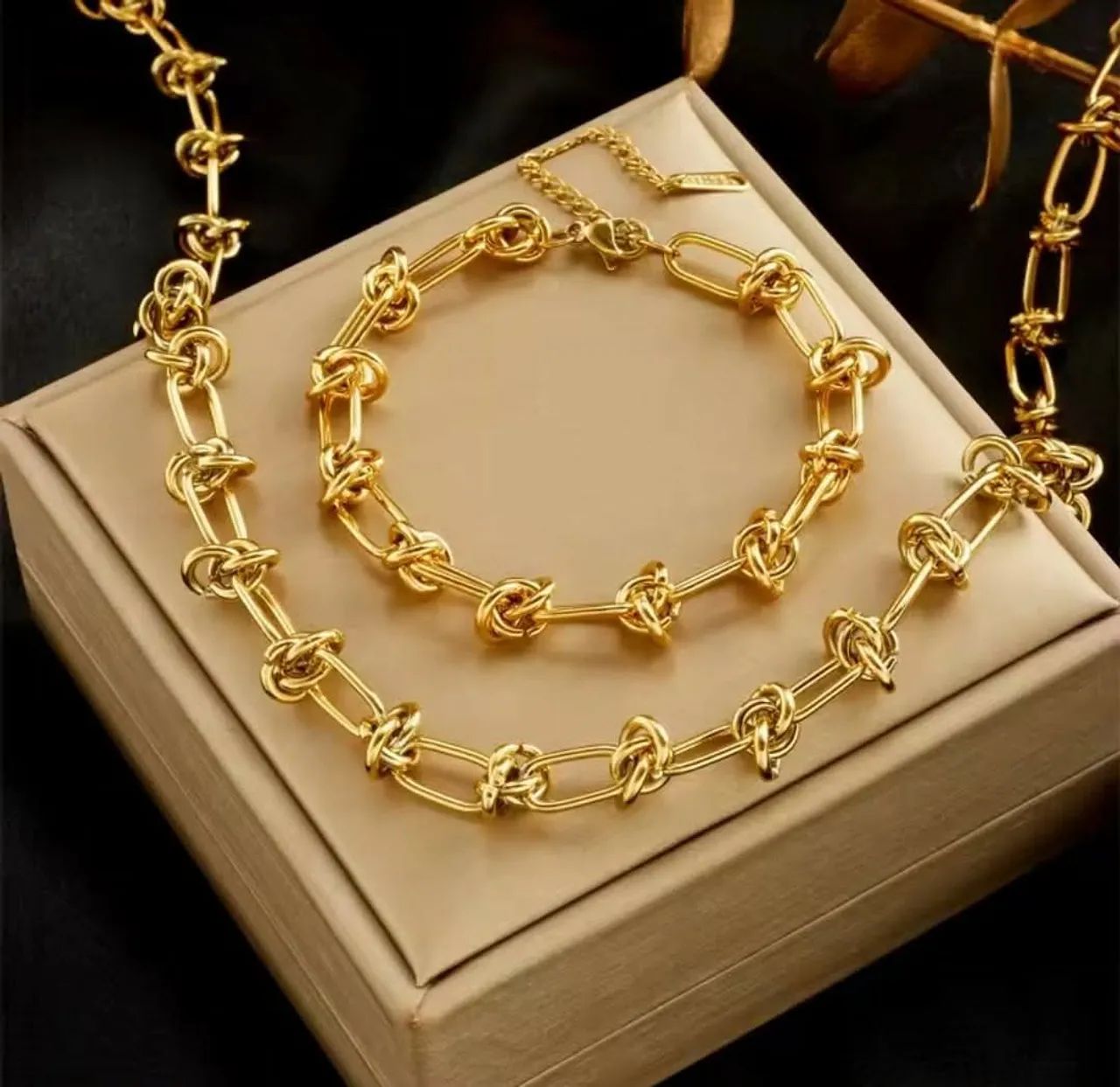 Conjunto gargantilha e pulseira em aço inoxidável  - Foto 2