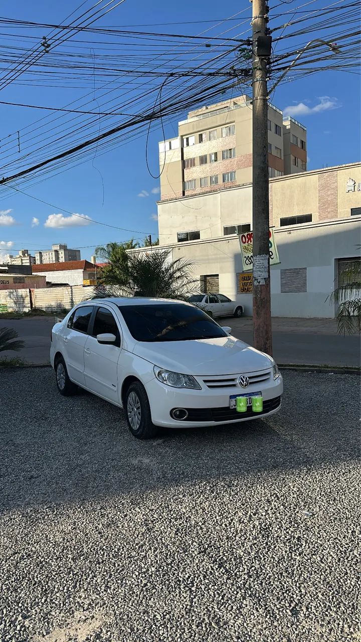 Volkswagen Voyage VOYAGE TREND 1.6 Mi Total Flex 8V 4p 2011