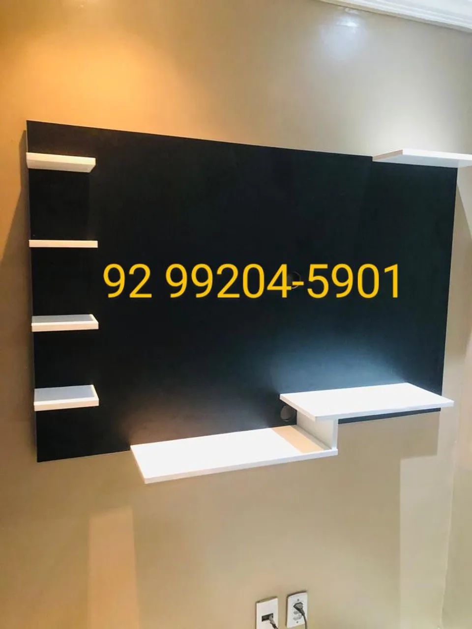 Painel de tv preto 