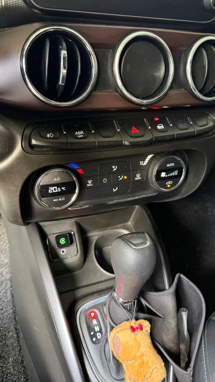 Fiat Cronos Precision 1.3 16V Flex Aut. 2023 - Foto 4