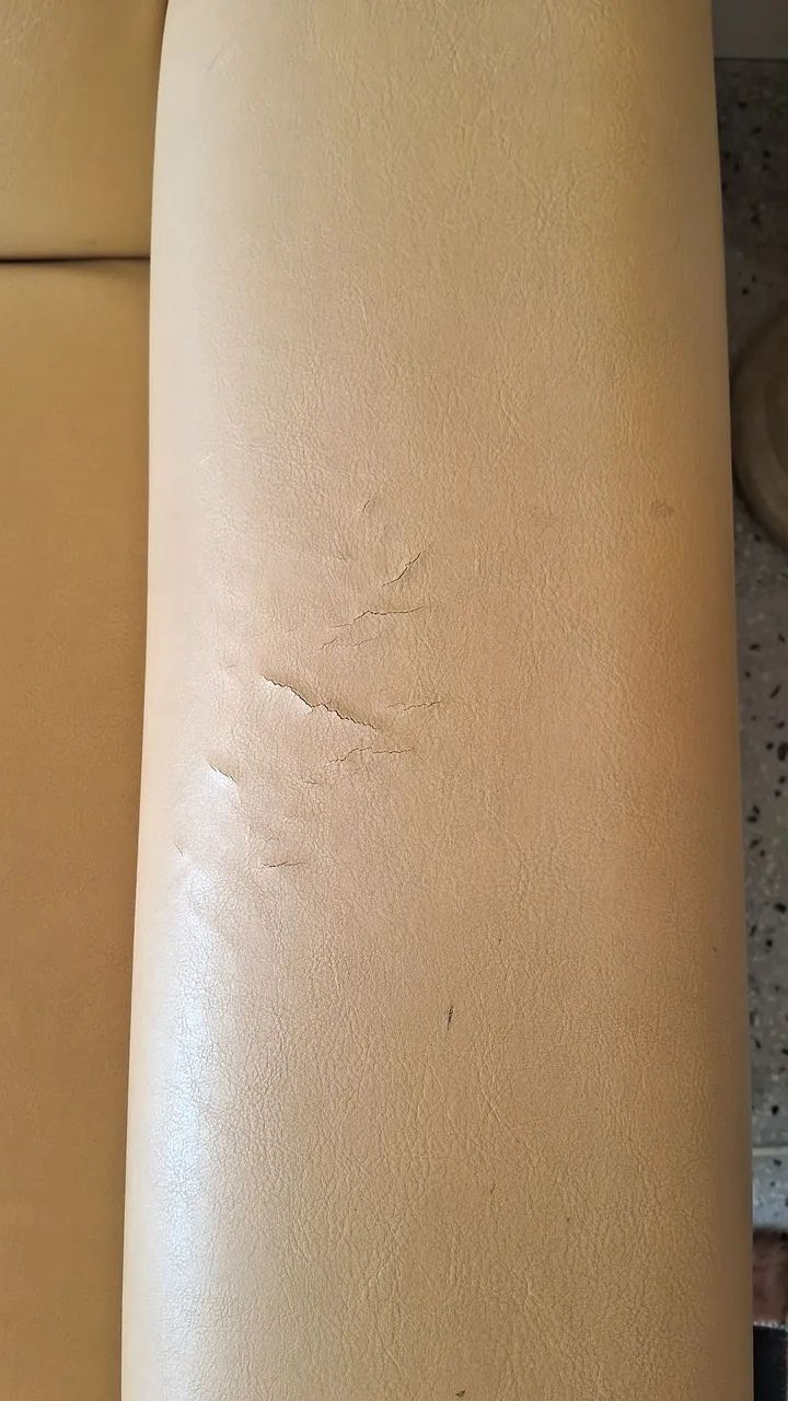 Sofá 2 lugares em couro - Foto 4