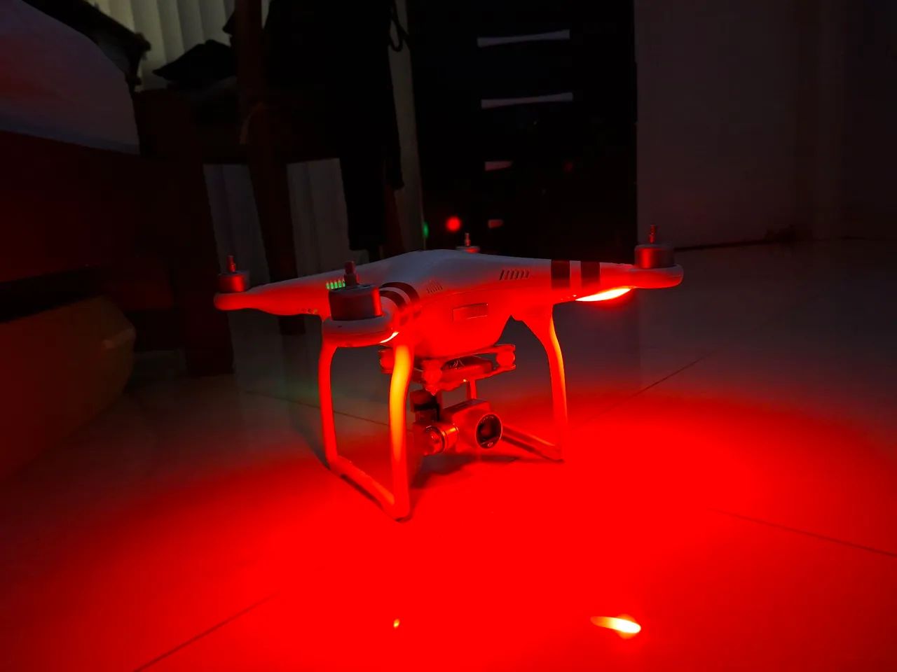 DRONE DJI PHANTOM 3 STANDARD - Foto 2