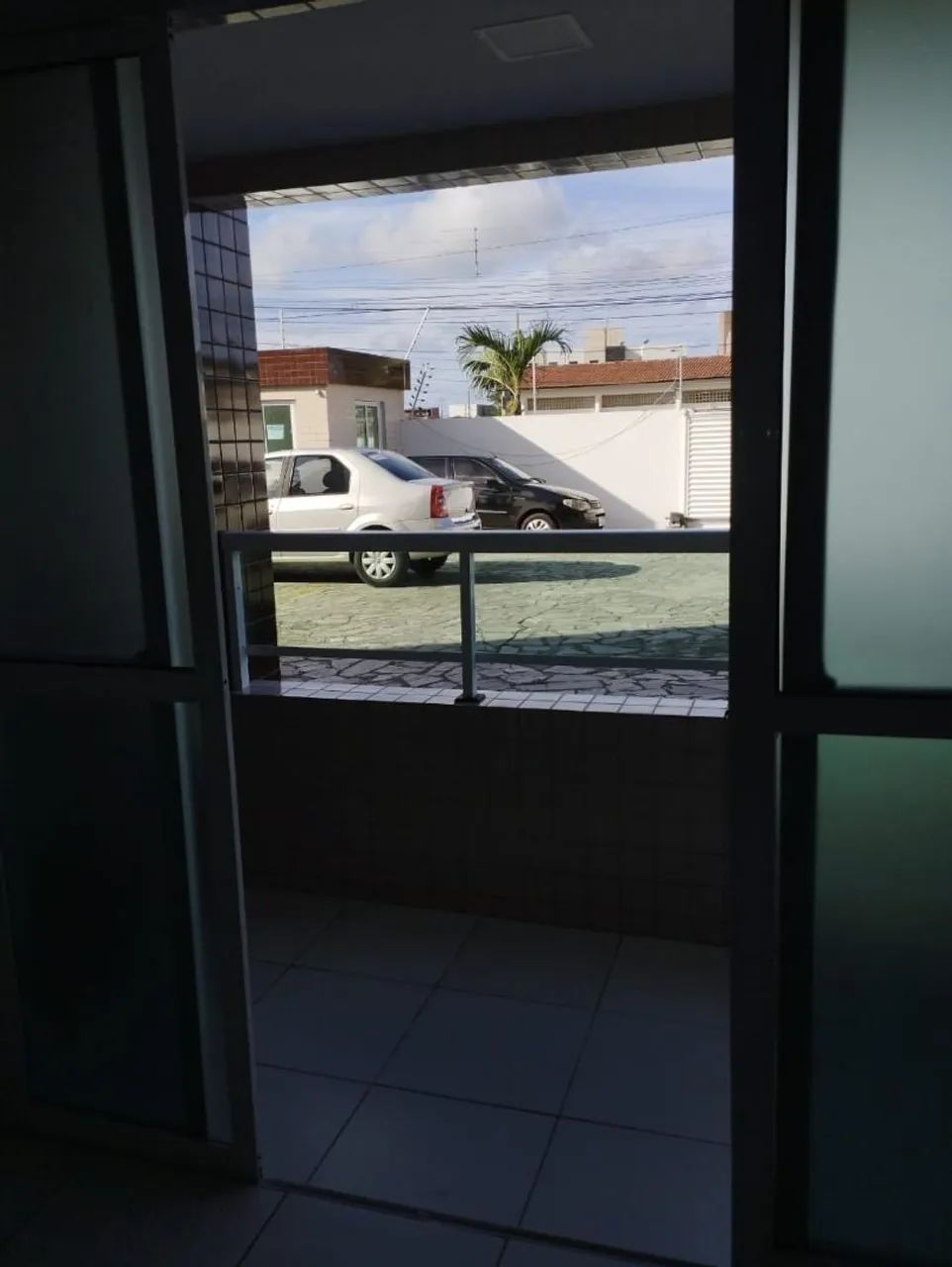 Apartamento bem localizado, próximo de comércios, principal de ônibus, escolas, Dois quart - Foto 2