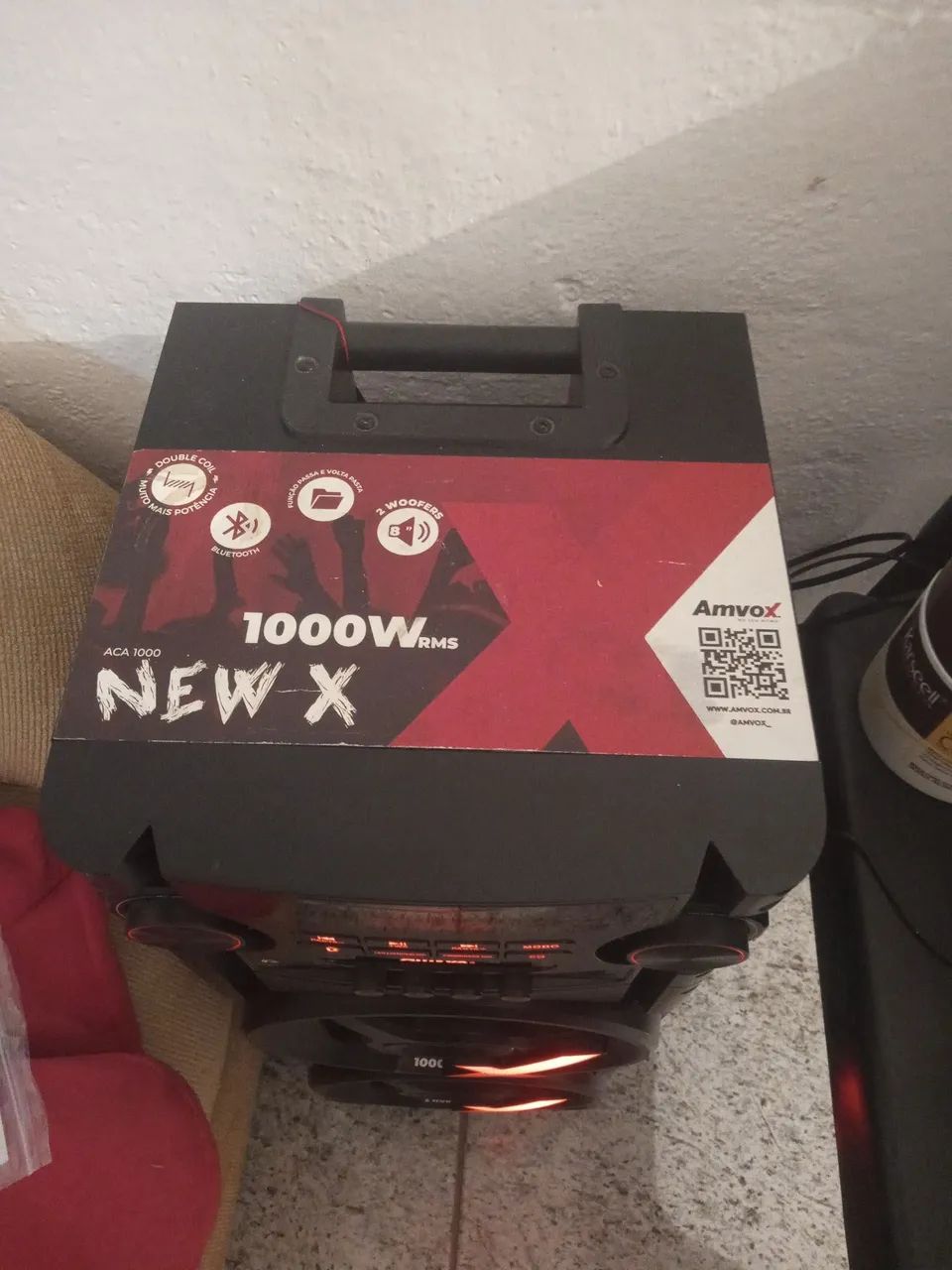 Caixa de som amvox 