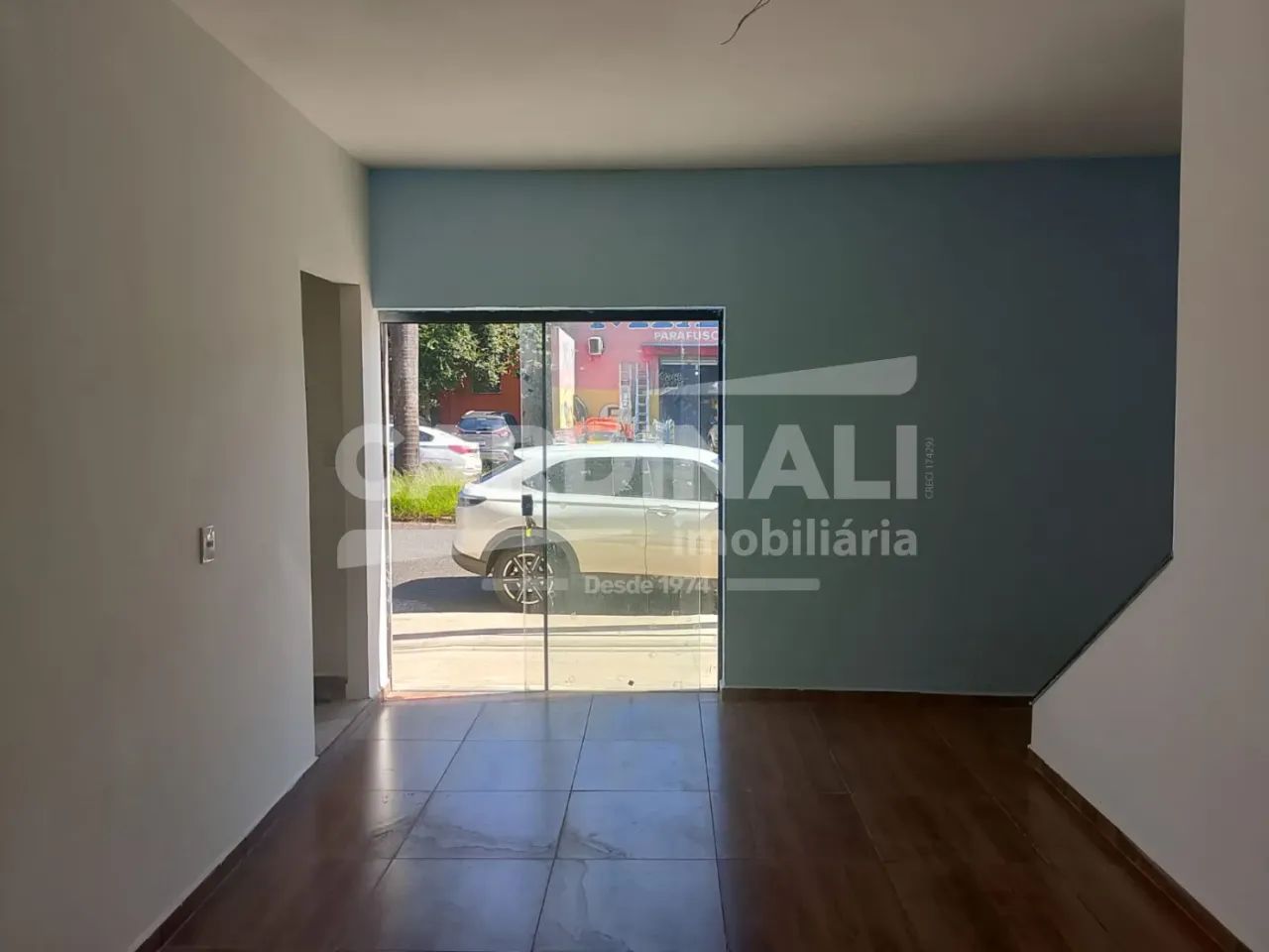 Sala comercial, com excelente localização próximo comércio. - Foto 2