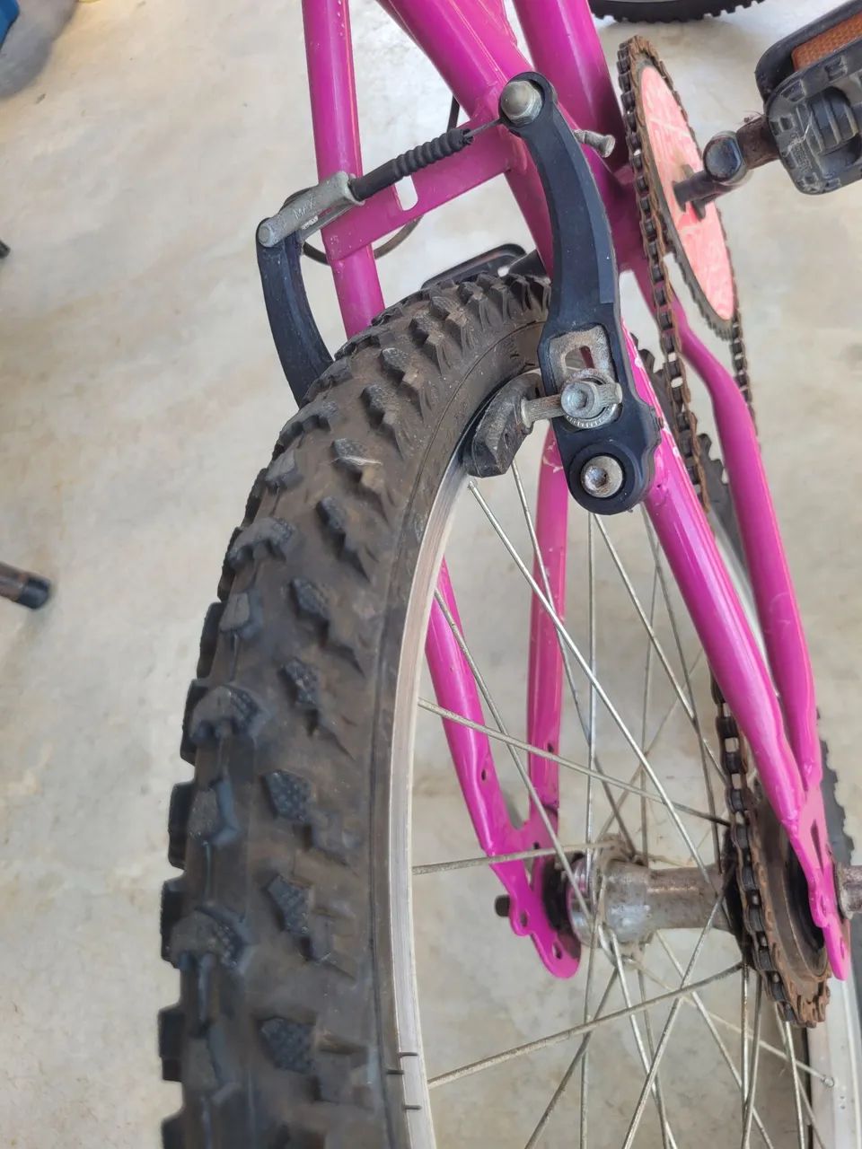  BICICLETA ARO 20 ROSA  IMPECÁVEL! - Foto 5