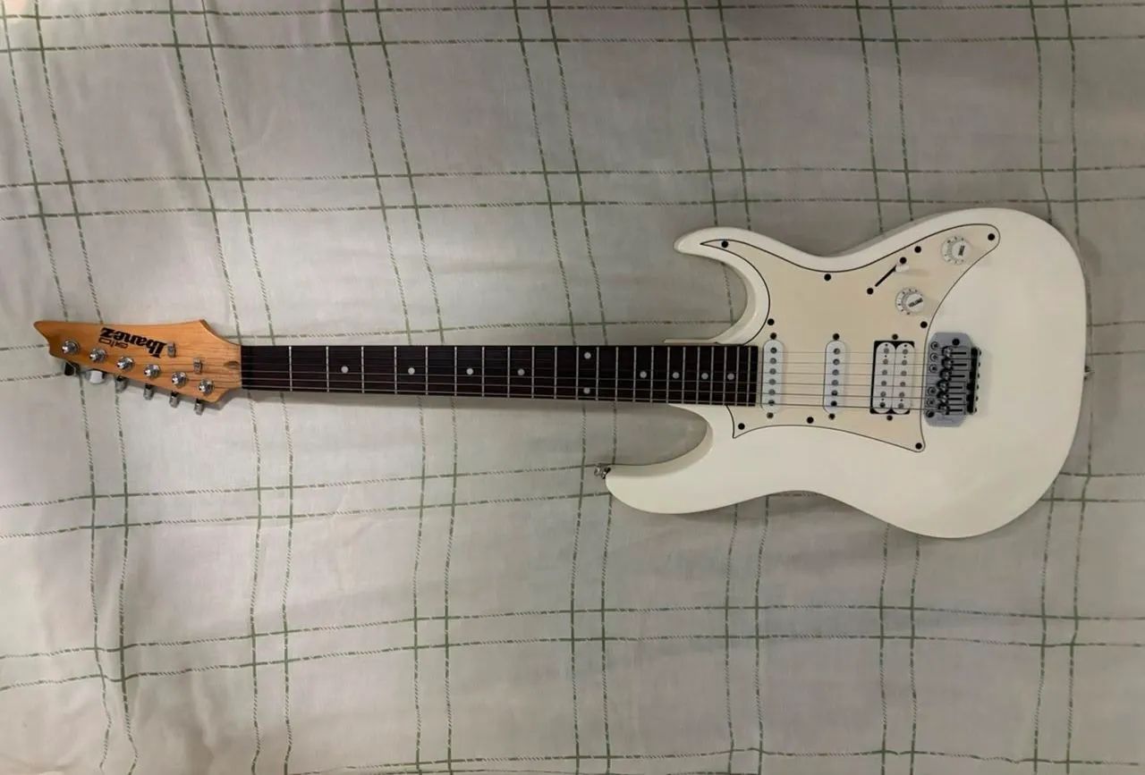 Guitarra Ibanez Gio - Foto 2