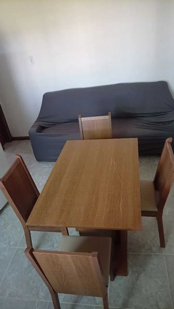 Mesa 4 cadeiras