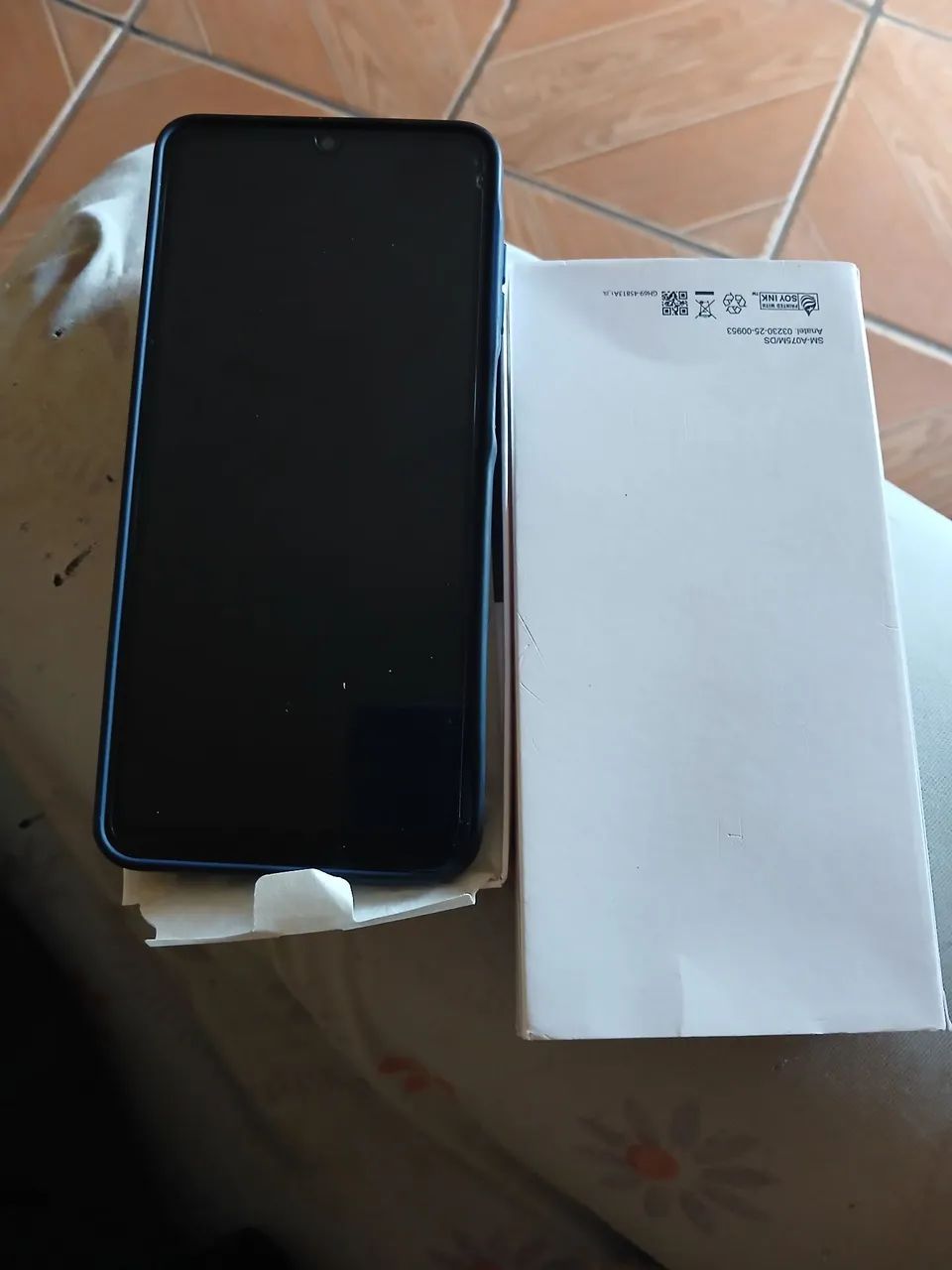 vendo esse celular seminovo