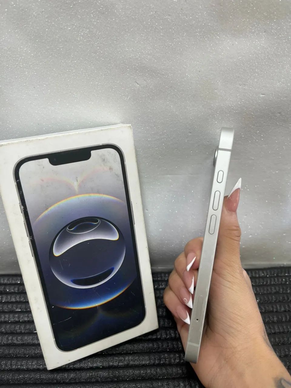 IPHONE 16E 128GB BRANCO BATERIA 95% COM CAIXAR $2899,00 - Foto 2