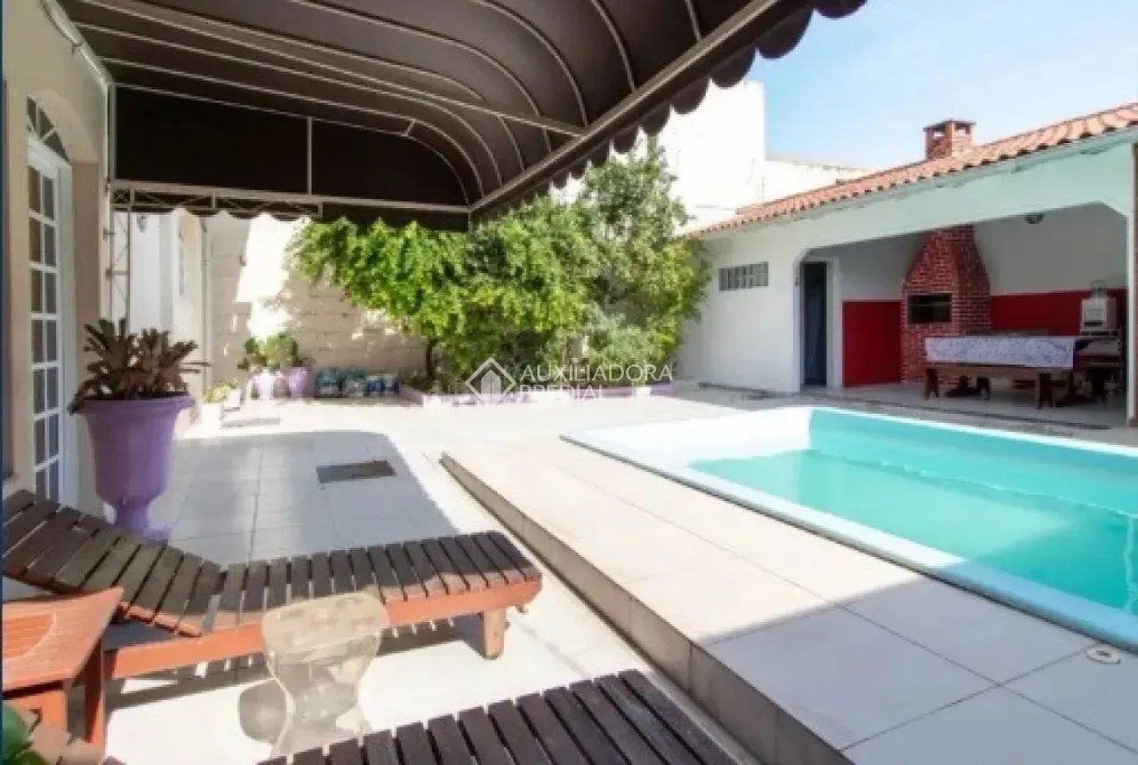 Casa com 3 Ssuítes e  à Venda, 289 m² - JARDIM ATLÂNTICO- FLORIANÓPOLIS-SC