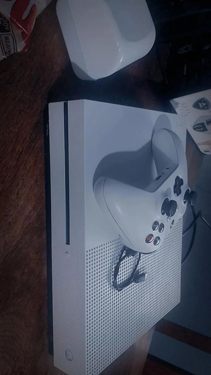 XBOX ONE S 1 TERABYTE