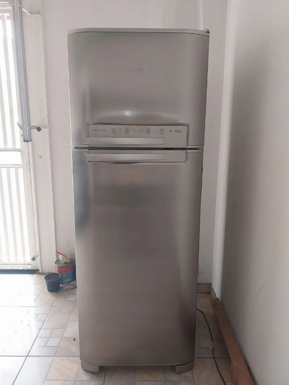 Geladeira semi nova revisada e com garantia 