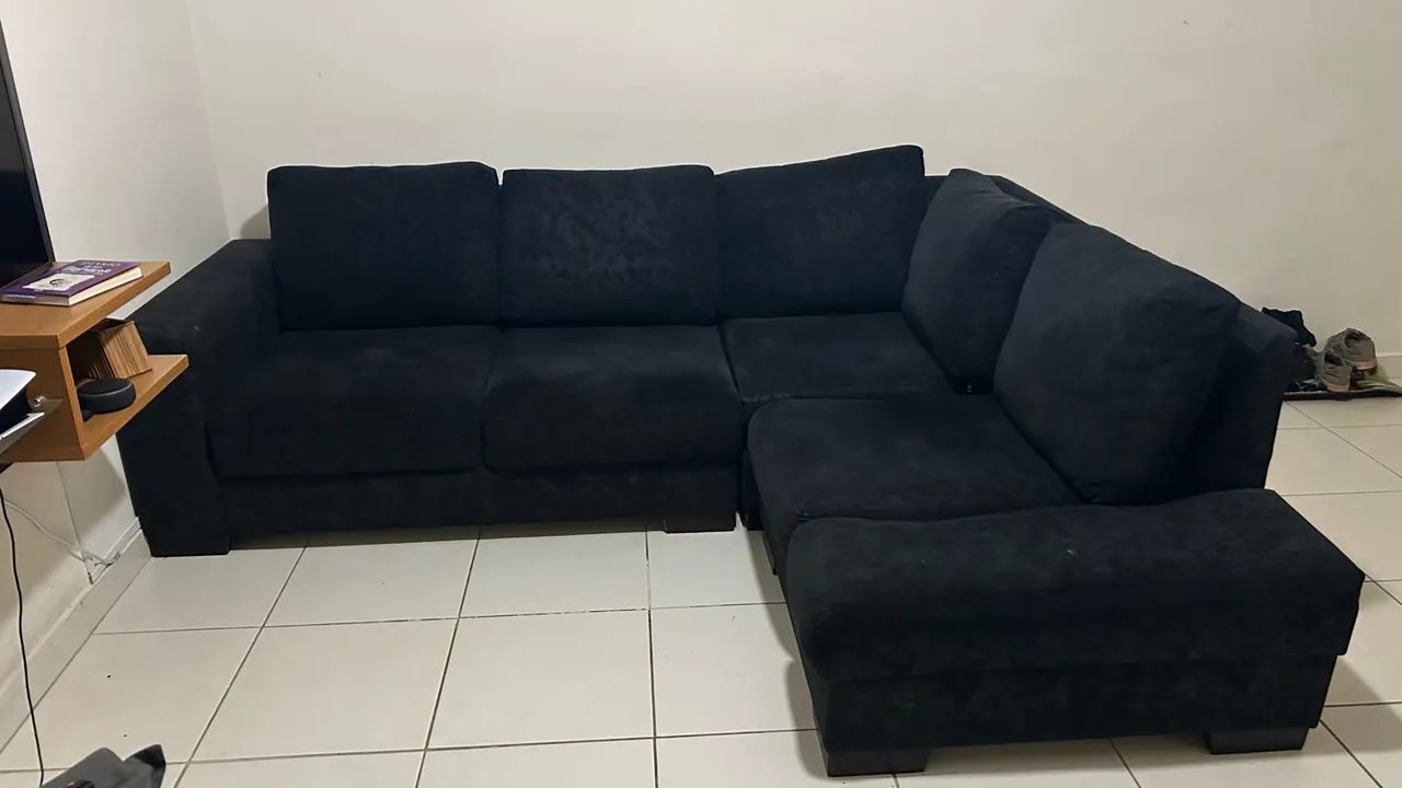 Sofá de Canto 4 Lugares Preto - Suede - Em Bom Estado - Foto 4