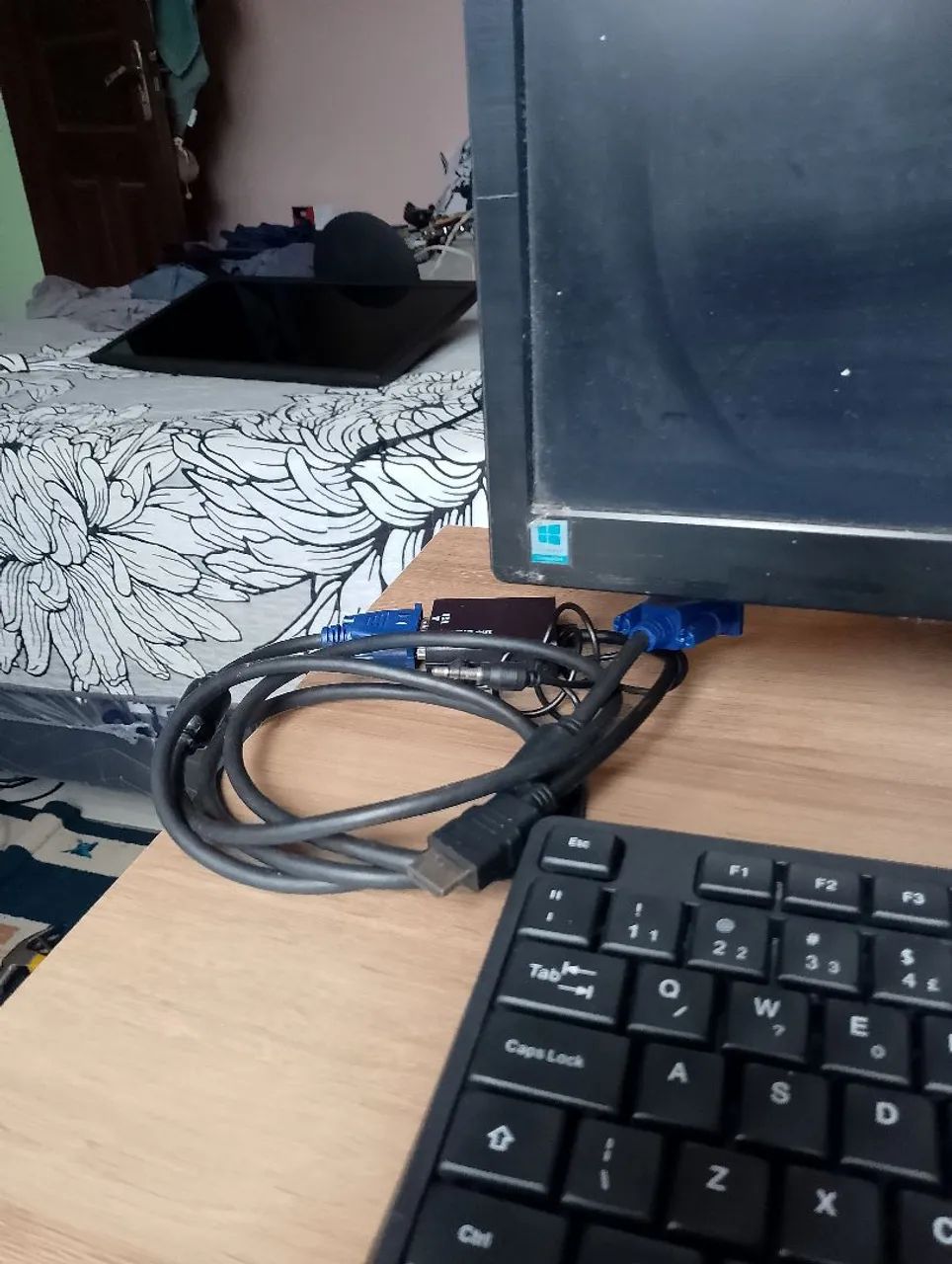 Monitor vga com base e adaptador HDMI  - Foto 4