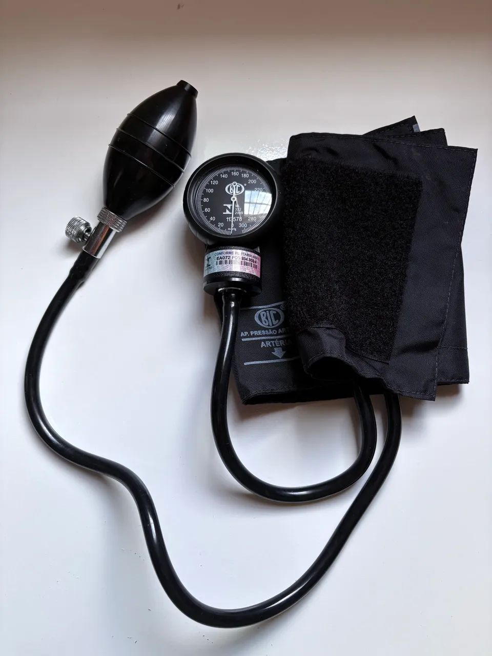 Kit Estetoscópio duplo BIC Eternity + Esfigmomanômetro - All Black - Foto 2