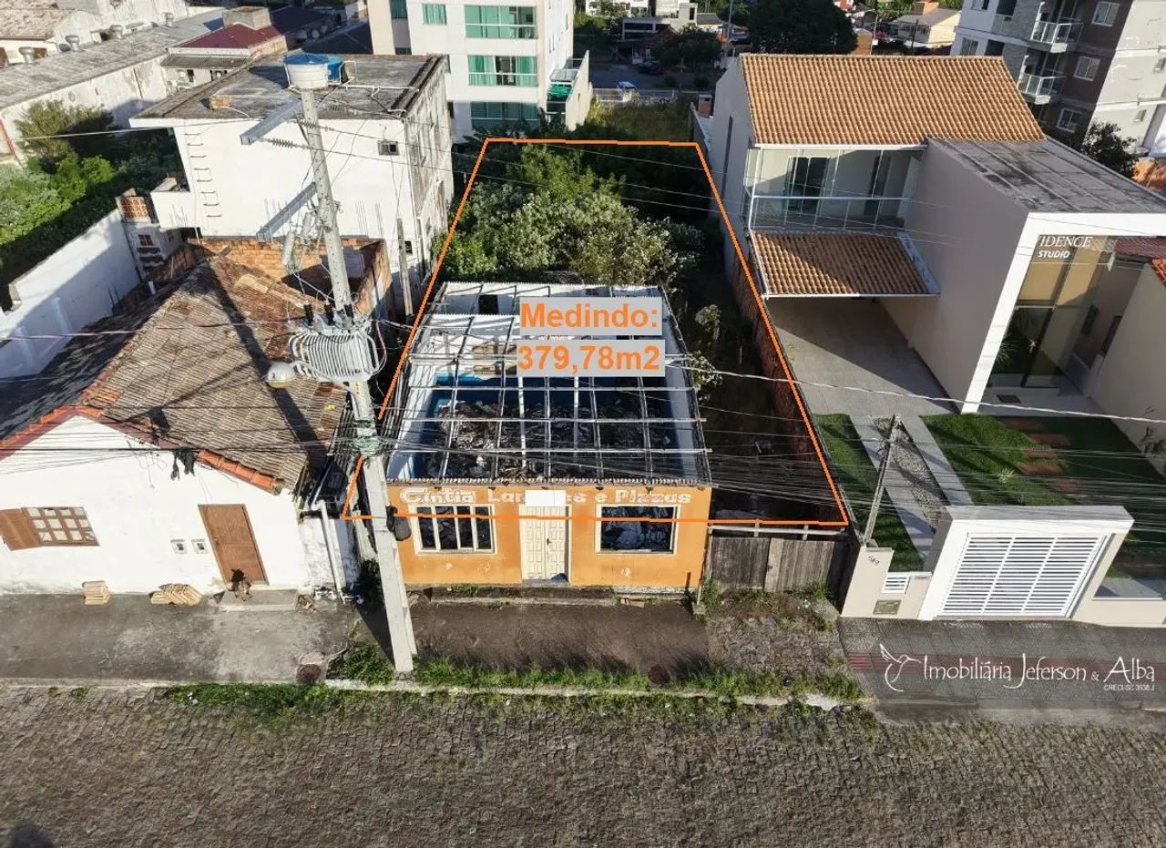 Terreno para venda próximo a Praia da Vila no Centro de Imbituba - Foto 2