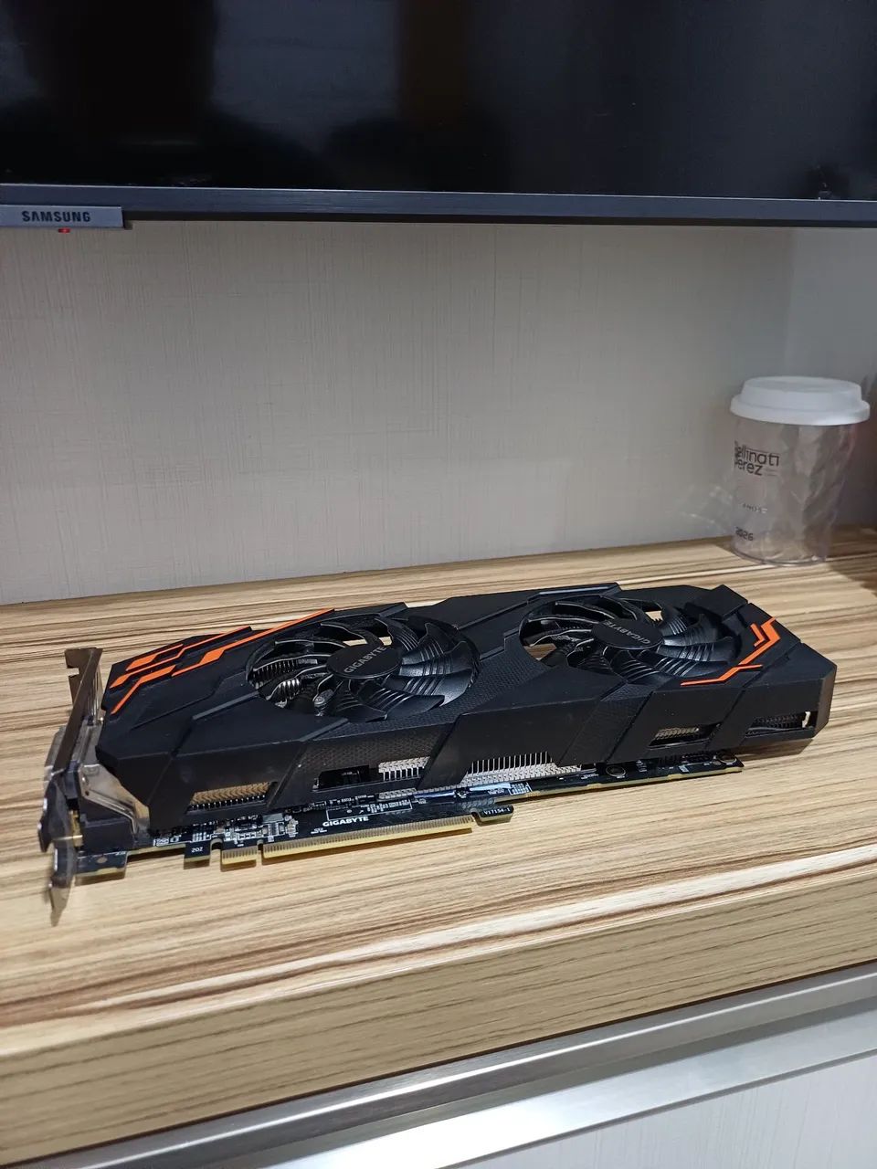 GTX 1070Ti WindForce 8Gb - Foto 2