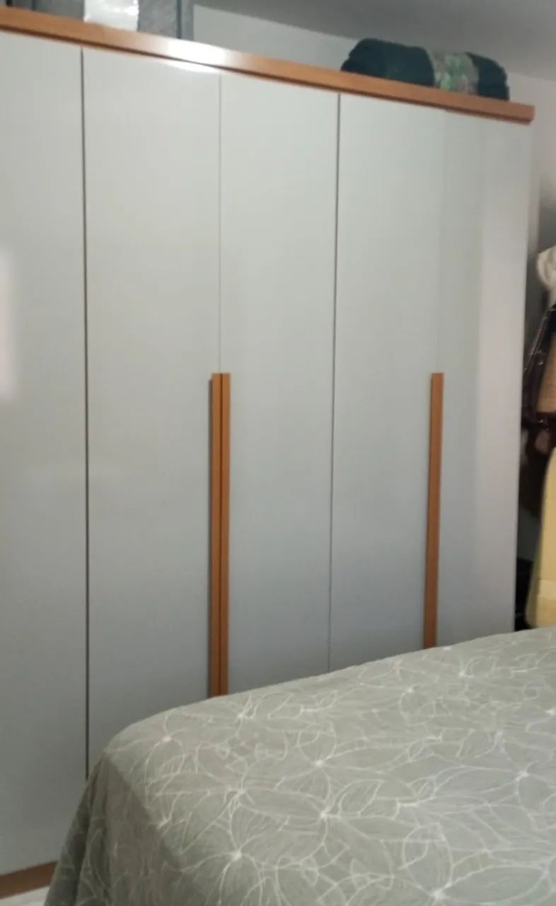 Guarda roupa casal 6 portas 