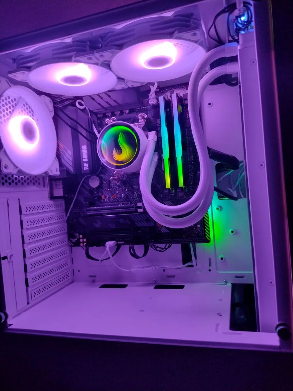Computador Gamer. Ryzen 5 5600GT.