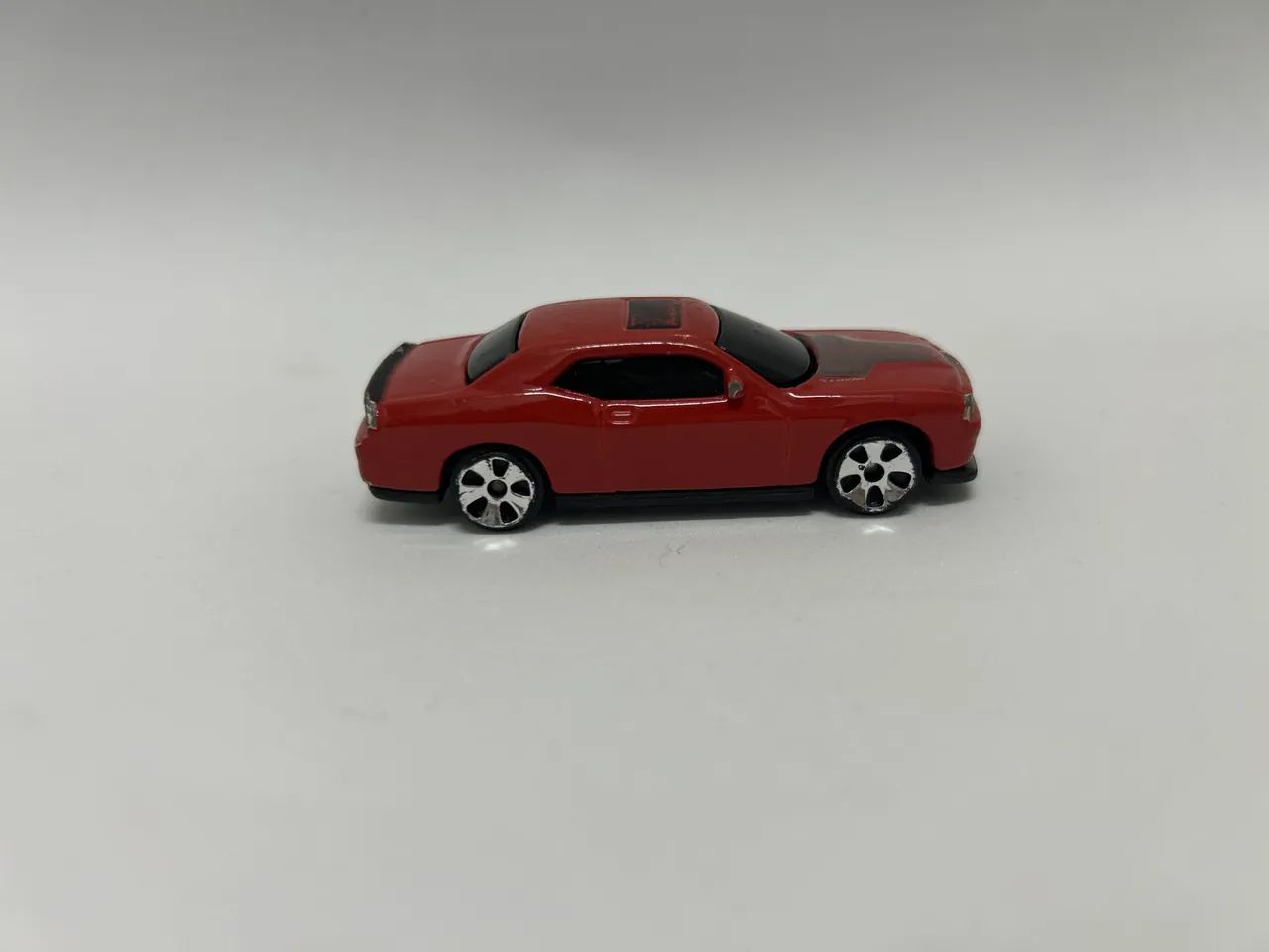 Dodge challenger 2008 maisto 