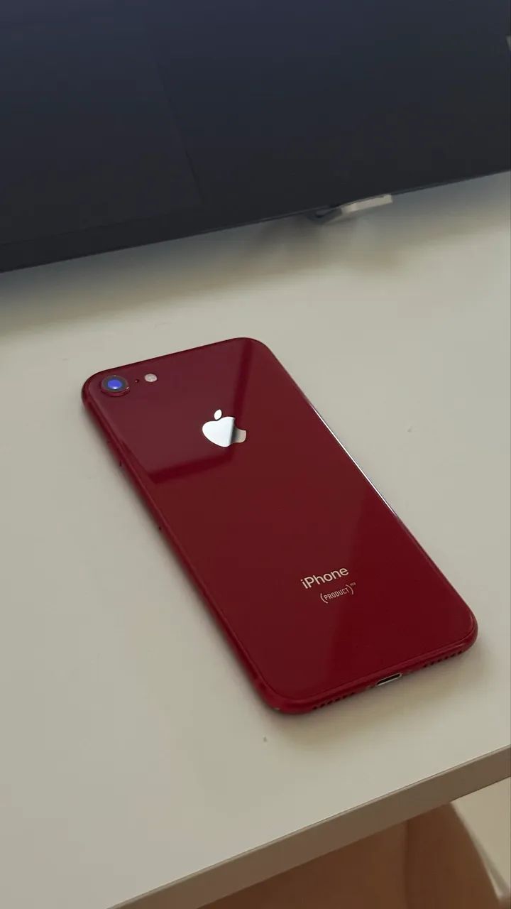 iPhone 8 normal 64Gb (vermelho) - Celulares e Smartphones - Nova