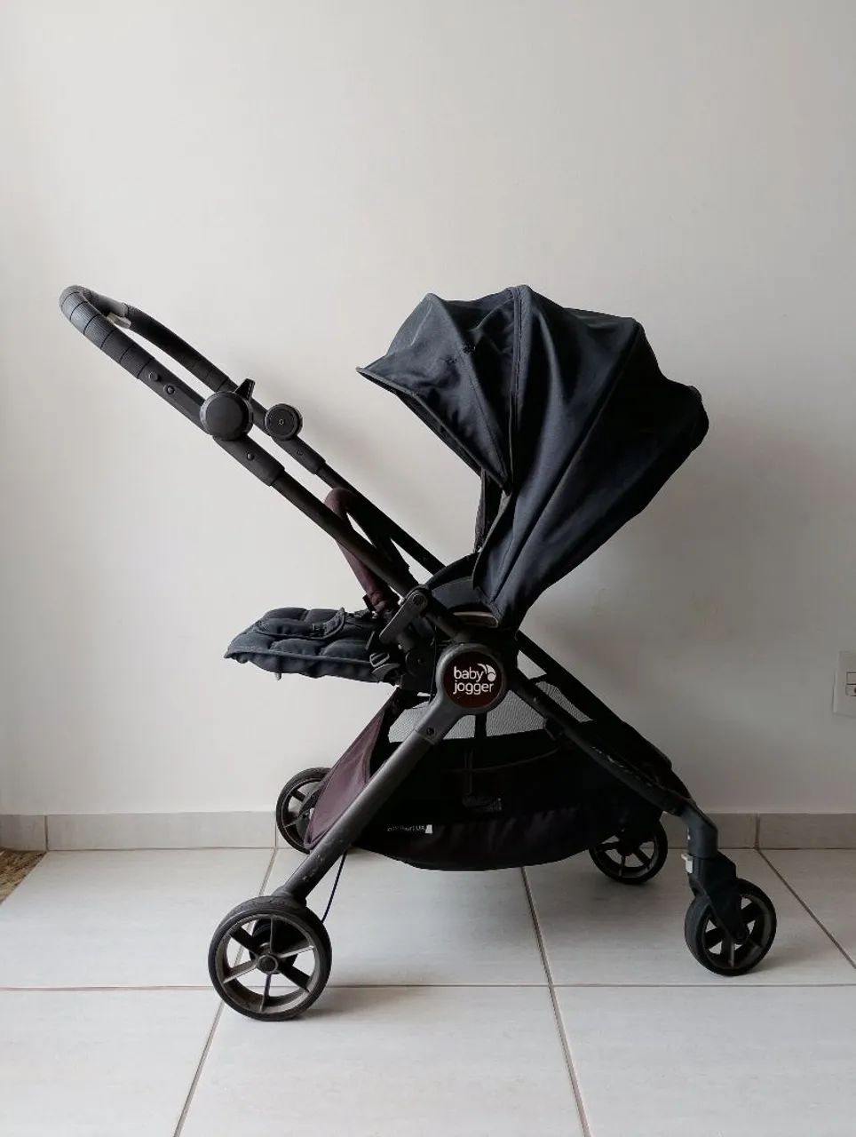 Carrinho para corrida e caminhada